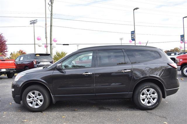 2017 chevrolet traverse ls