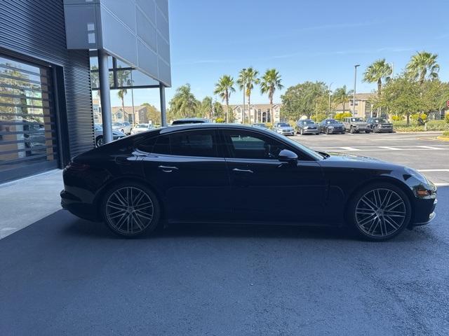 2018 porsche panamera base