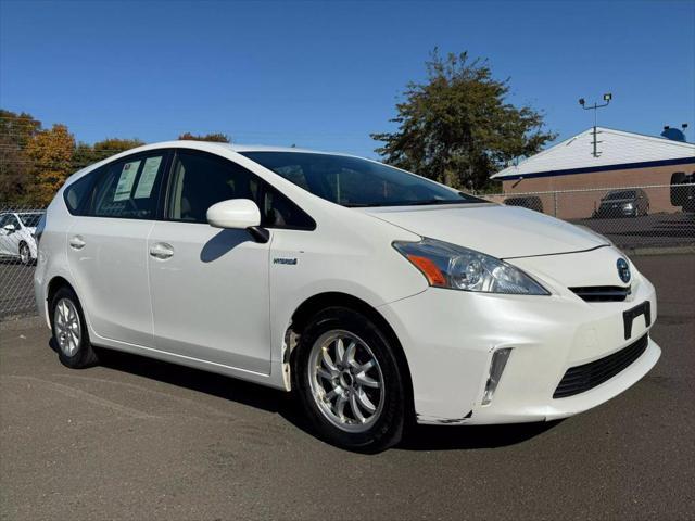 2012 toyota prius v five