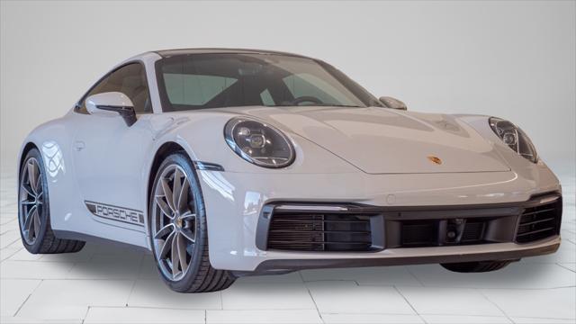2022 porsche 911 carrera