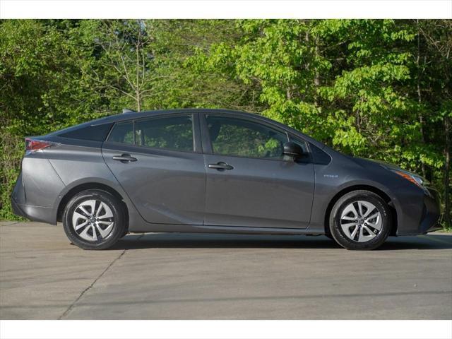 2017 toyota prius two