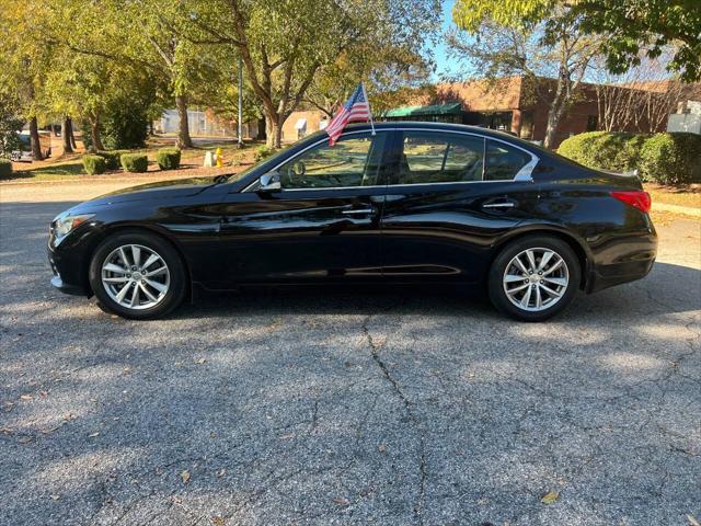 2015 infiniti q50 base