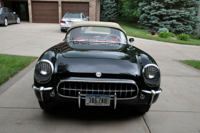 1954 corvette *gorgeous black/red*
