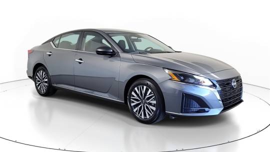 2025 Nissan Altima