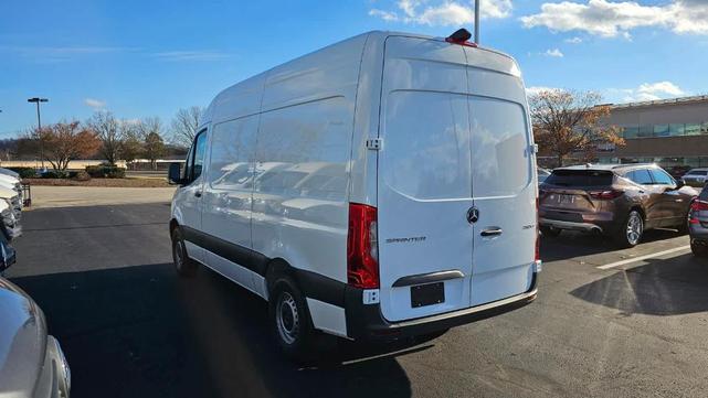 2024 mercedes-benz sprinter 2500