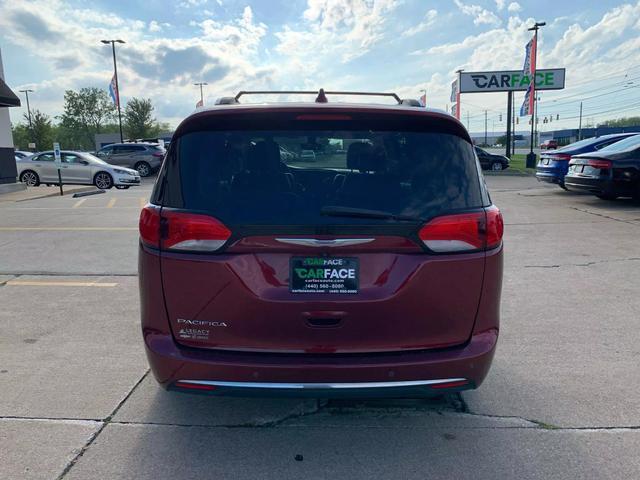 2017 chrysler pacifica touring-l