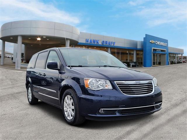 2016 chrysler town & country touring