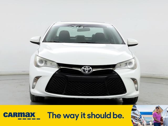 2016 toyota camry special edition