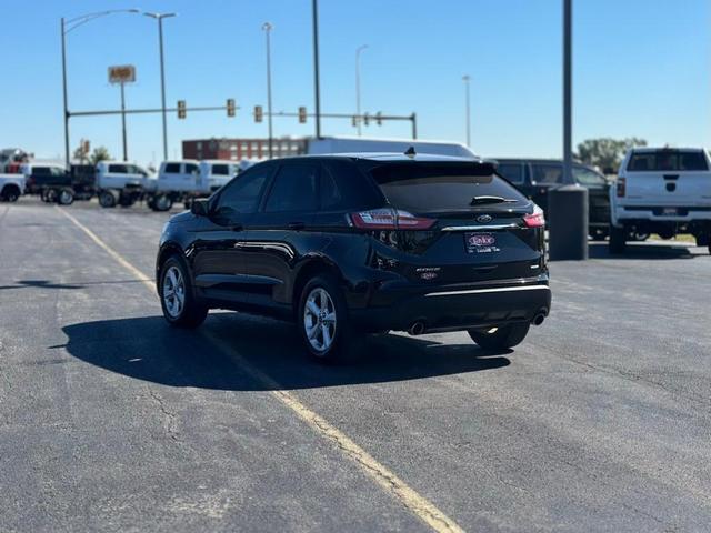2020 ford edge se
