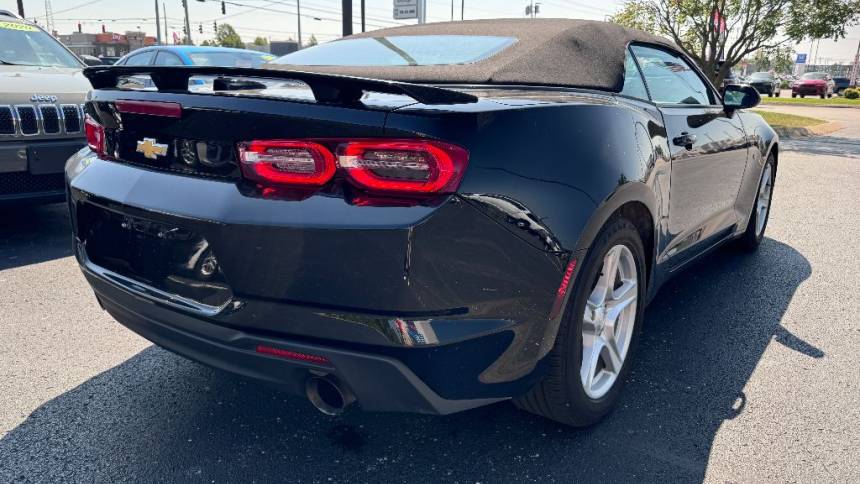 2023 chevrolet camaro lt