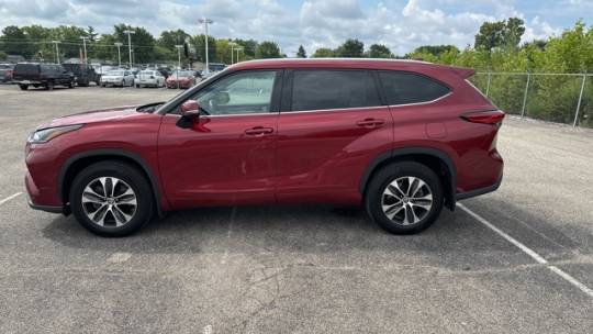 2021 toyota highlander xle