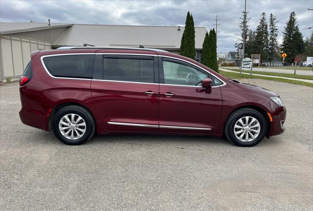 2019 chrysler pacifica touring l