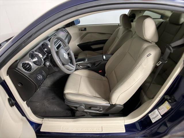 2011 ford mustang v6