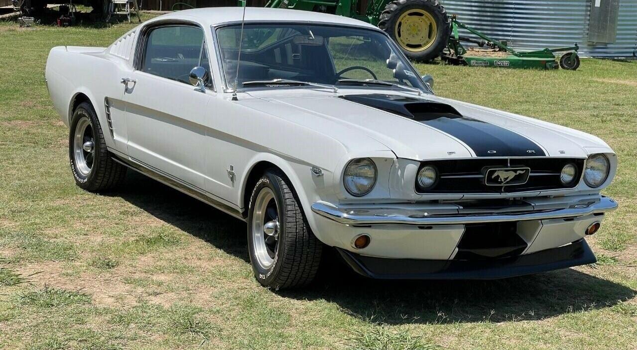 1965 ford mustang fastback 4 speed manual 2+2 v8 289 - k code 4.7l
