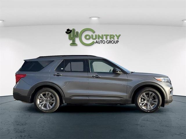 2023 ford explorer xlt