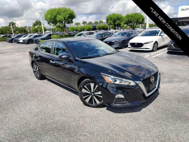 2021 nissan altima 2.5 sv