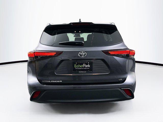 2024 toyota highlander le