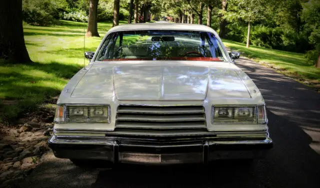 dodge magnum xe-clean, rare, and cold air (no reserve)!!!!