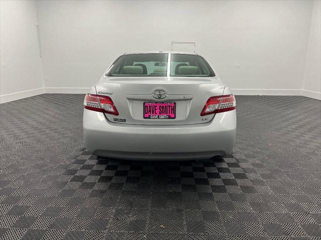2011 toyota camry le