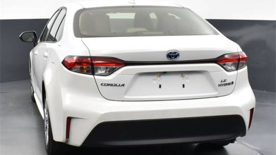 2024 toyota corolla hybrid le