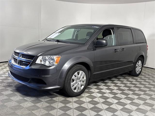 2017 dodge grand caravan se