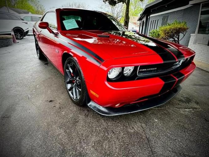 2011 dodge challenger srt8 coupe 2d in bowling green, kentucky