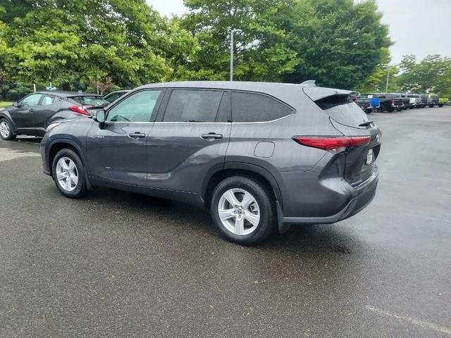 2021 toyota highlander hybrid le