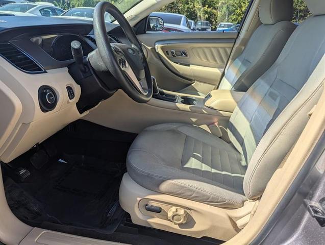 2014 ford taurus se