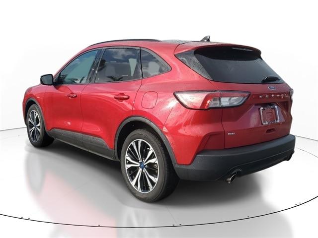 2021 ford escape se