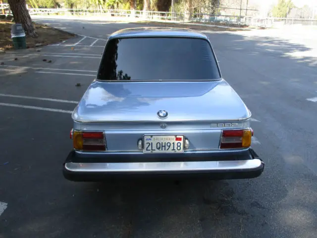 1976 bmw 2002, 5 speed, solid california car