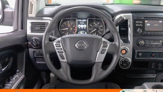 2017 Nissan Titan