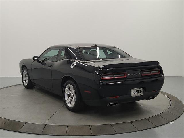 2023 dodge challenger sxt
