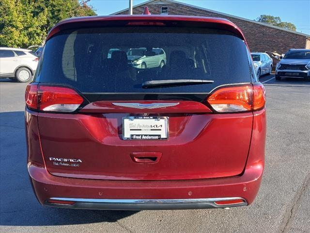 2020 chrysler pacifica touring