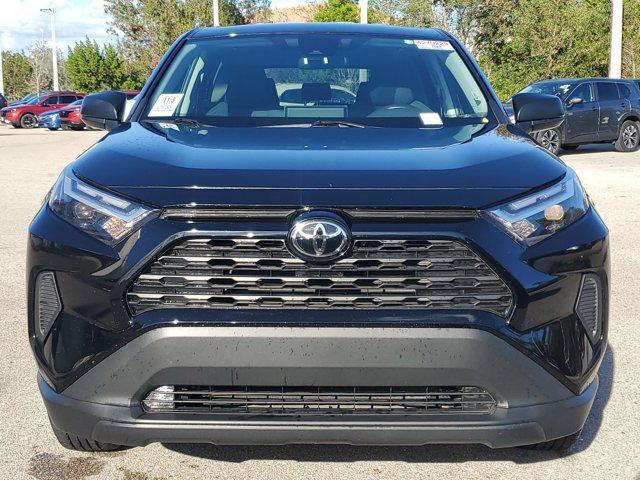 2023 toyota rav4 le