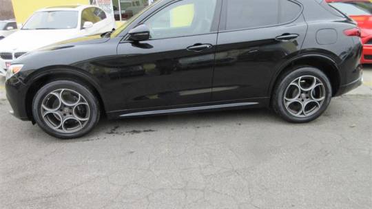 2020 alfa romeo stelvio sport