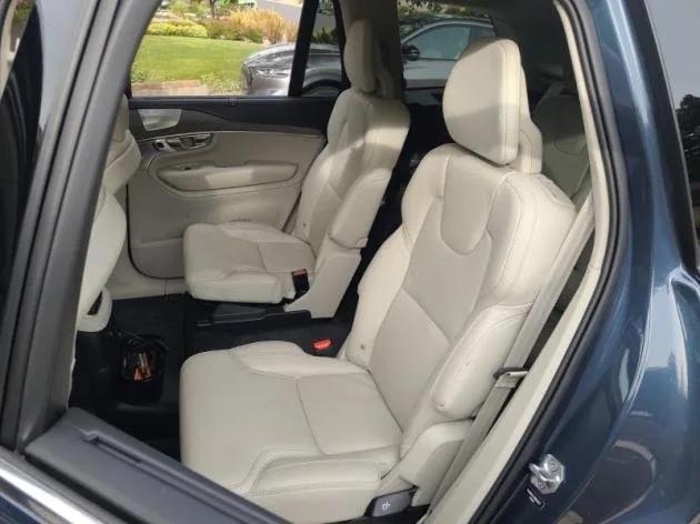 2022 volvo xc90 recharge plug-in hybrid t8 inscription 6 passenger