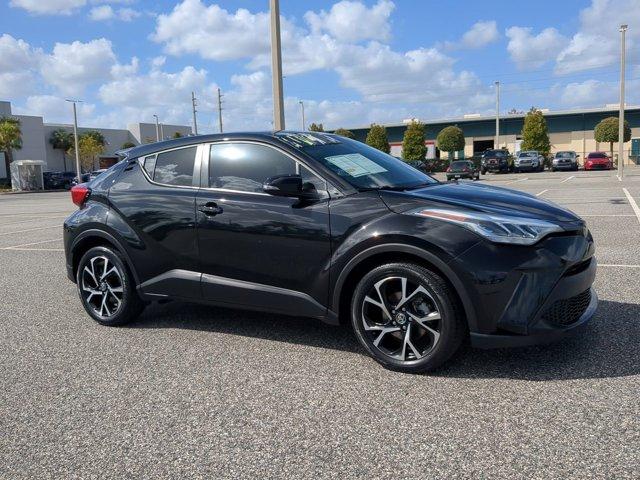 2022 toyota c-hr xle