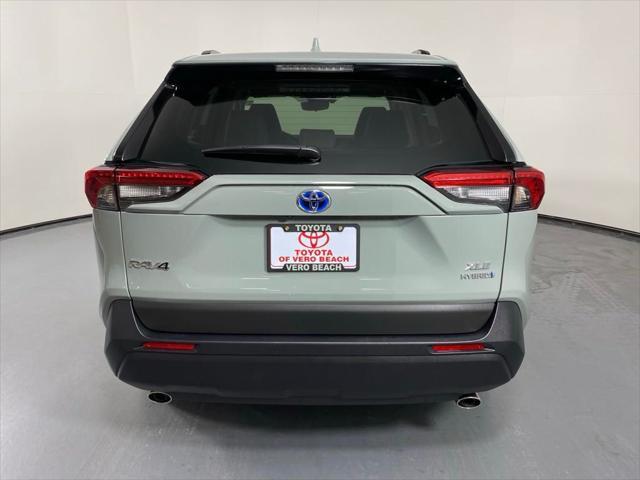 2023 toyota rav4 hybrid xle premium