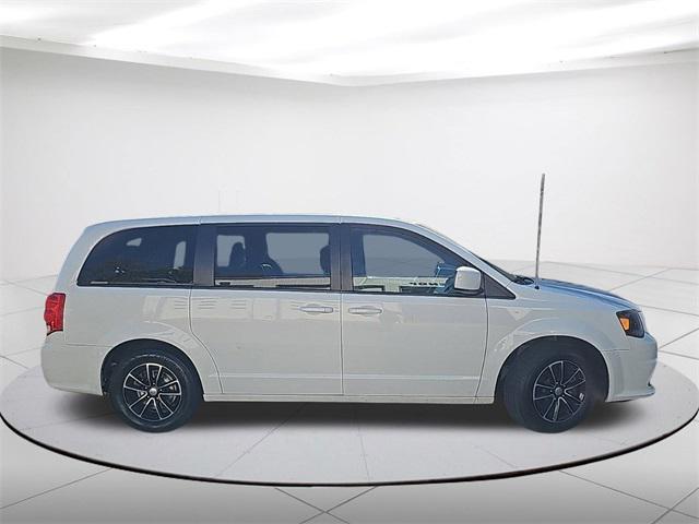 2019 dodge grand caravan gt