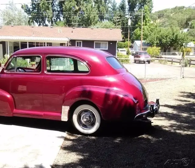 1947 chevrolet deluxe automatic 2 - door sedan turbo 350 trans with shift kit