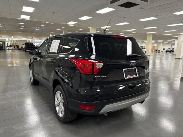 2019 ford escape se