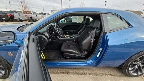 2021 dodge challenger