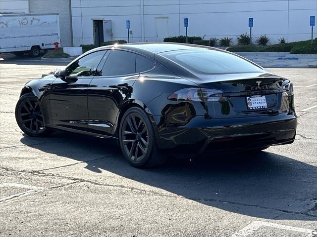 2022 tesla model s base