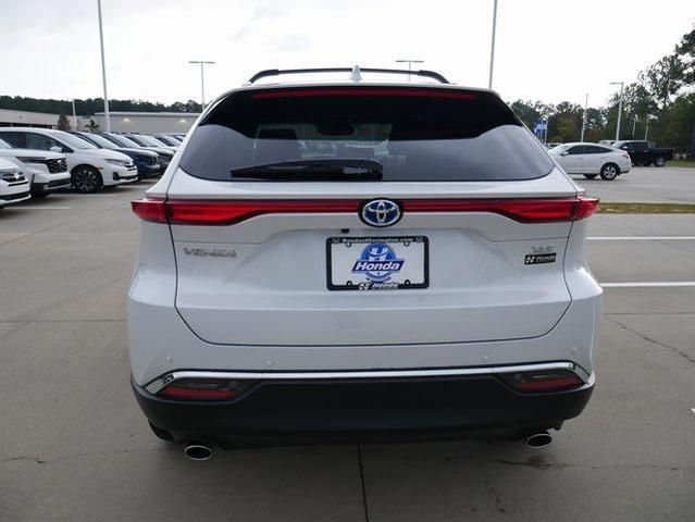 2024 toyota venza xle