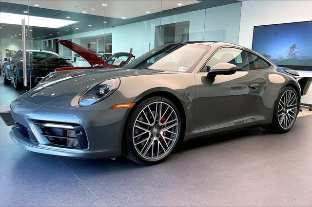 2024 porsche 911 carrera s