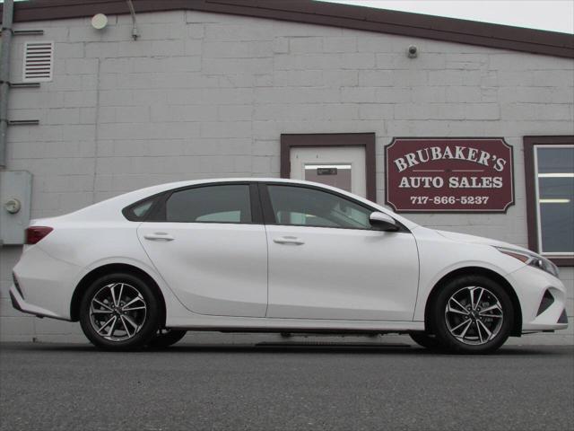 2023 kia forte lxs