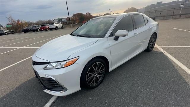 2022 toyota camry xle