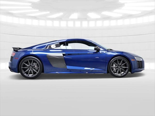 2017 audi r8 5.2 v10 plus