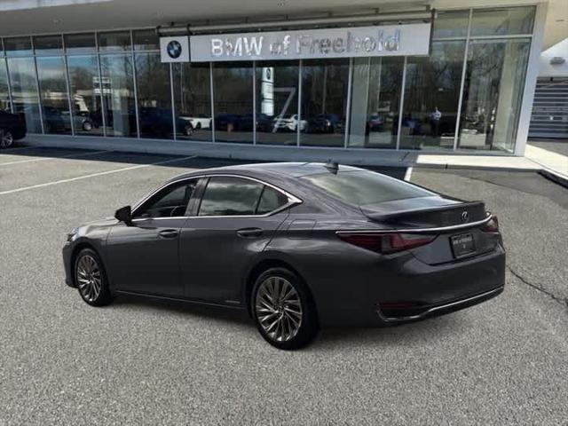 2019 lexus es 300h luxury