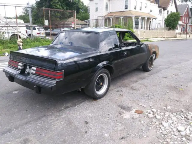1987 buick grand national ***** clean title ******